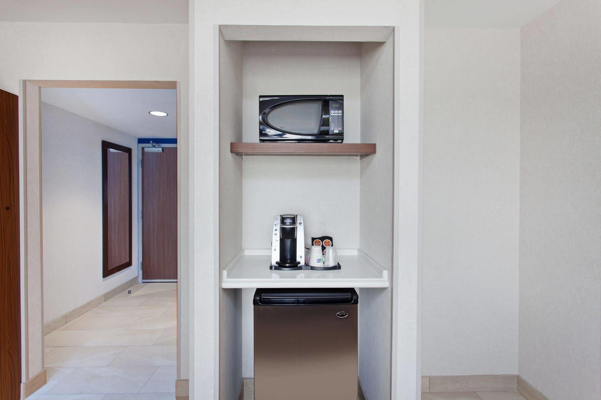 Holiday Inn Express West Los Angeles By Ihg Eksteriør bilde