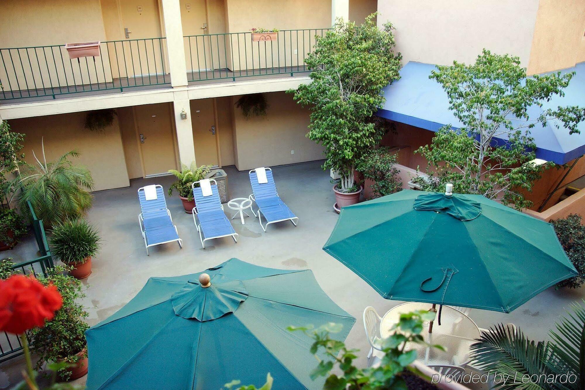 Holiday Inn Express West Los Angeles By Ihg Eksteriør bilde